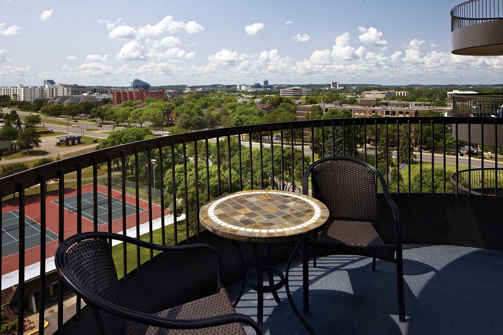 Balcony at Durham, Edina, 55435